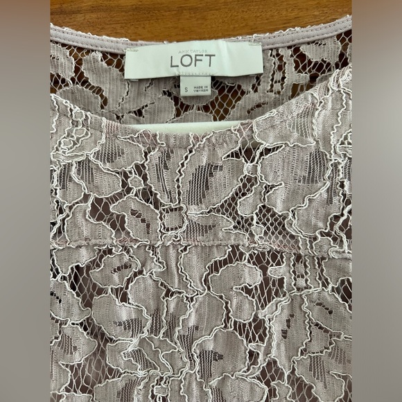 Lace mauve short sleeve shirt - Picture 2 of 3